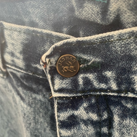 Mom Jeans - Picture 4 of 5